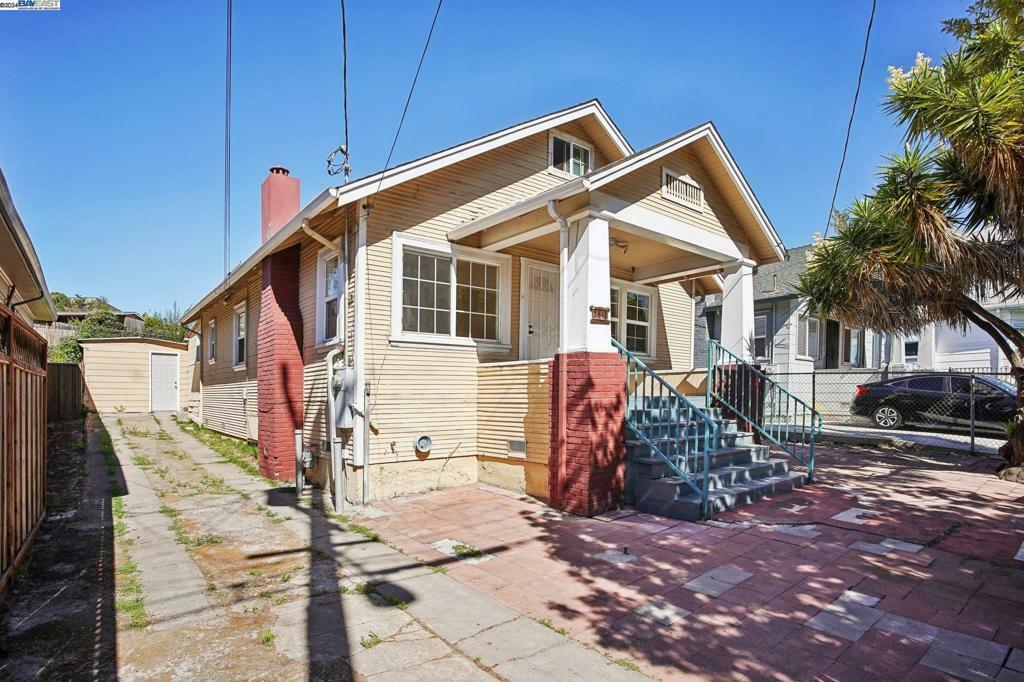 Property Photo:  2449 Highland Ave  CA 94606 