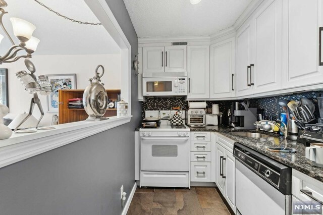 Property Photo:  555 North Avenue 10B  NJ 07024 