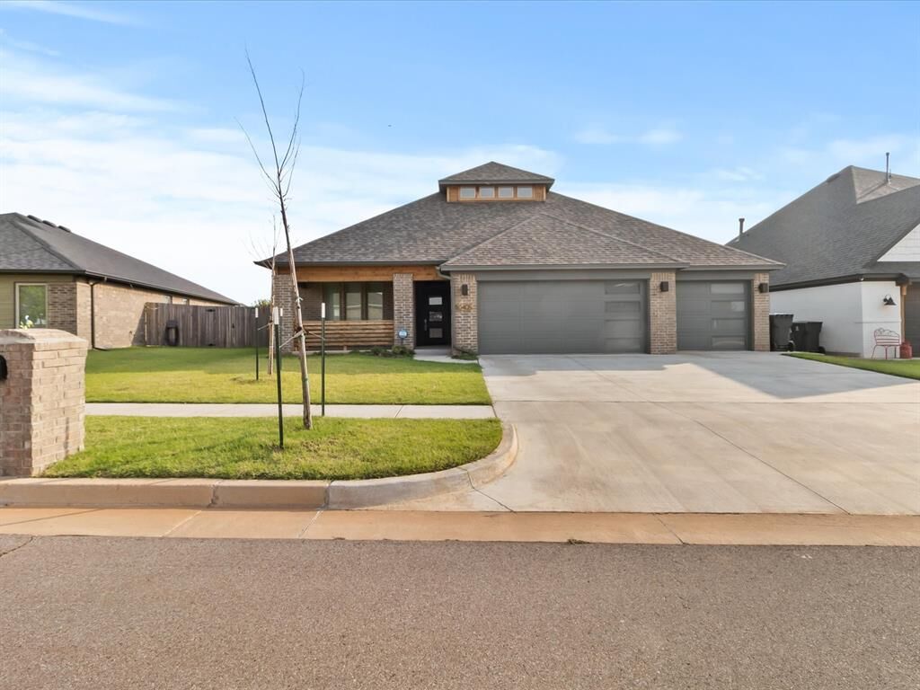Property Photo:  10405 NW 33rd Street  OK 73099 