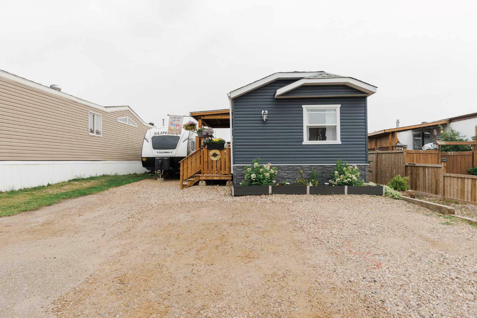 Photo de la propriété:  104 Cokerill Crescent  AB T9K 2J3 