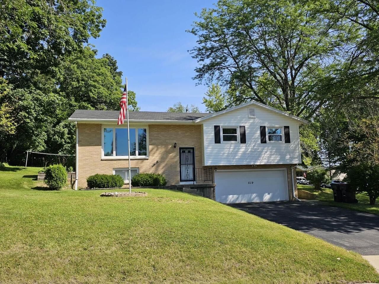 Property Photo: 519 Indian Hills Drive WI 53594