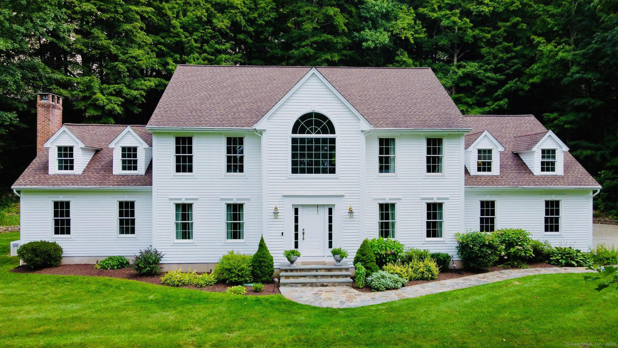 Property Photo:  350 Copper Ridge Road  CT 06489 