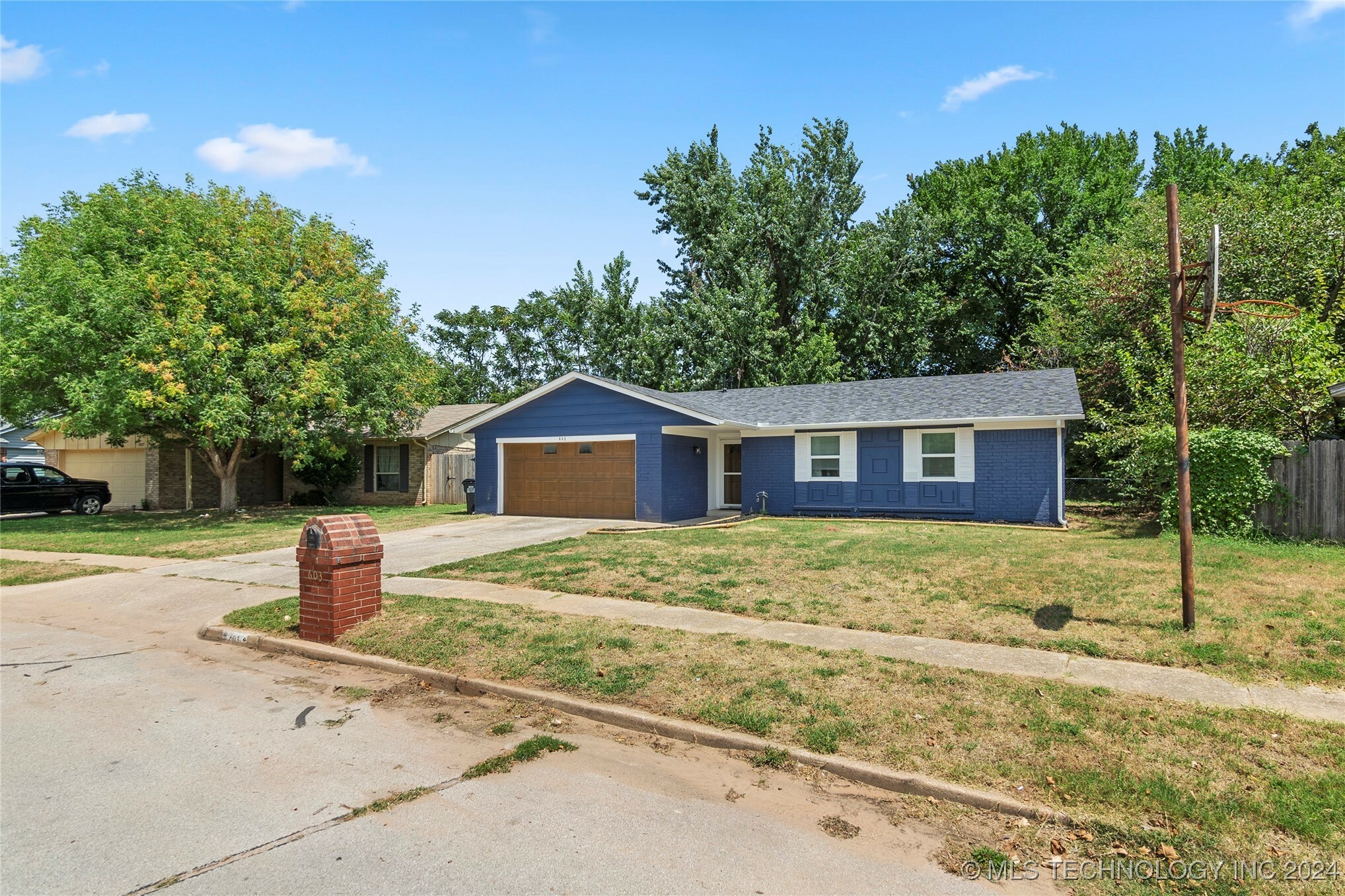 Property Photo:  603 N Cedar Street  OK 74037 