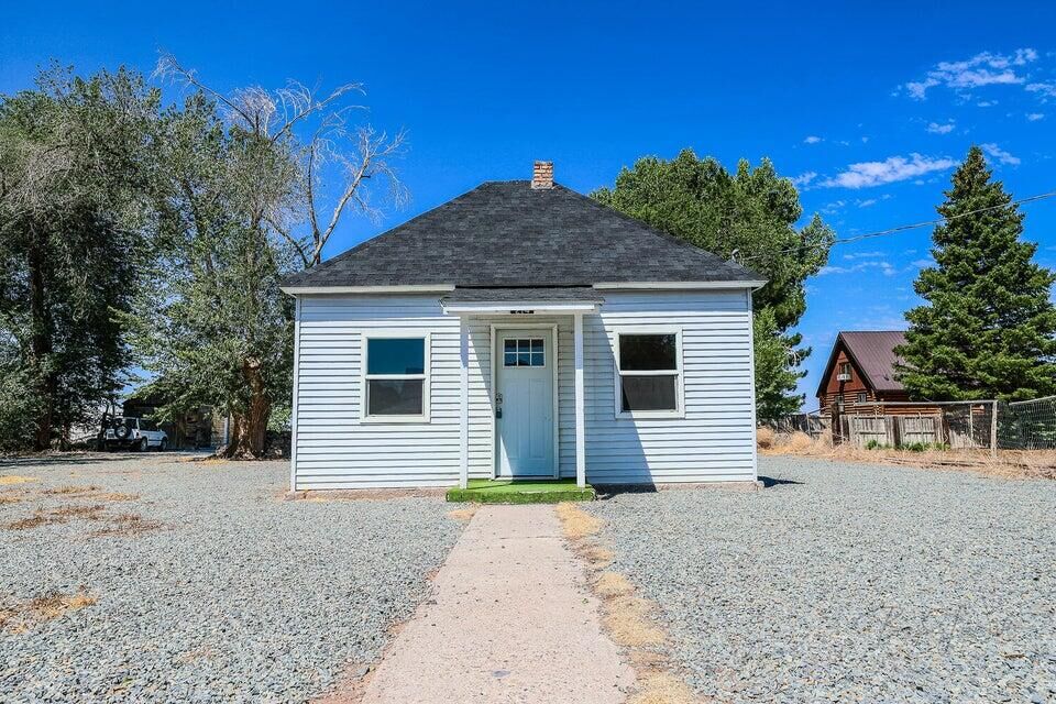 Property Photo:  214 S 400 W  UT 84752 