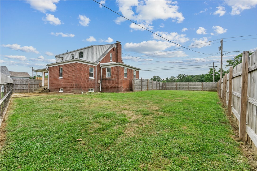 Property Photo:  4901 Route 982  PA 15650 