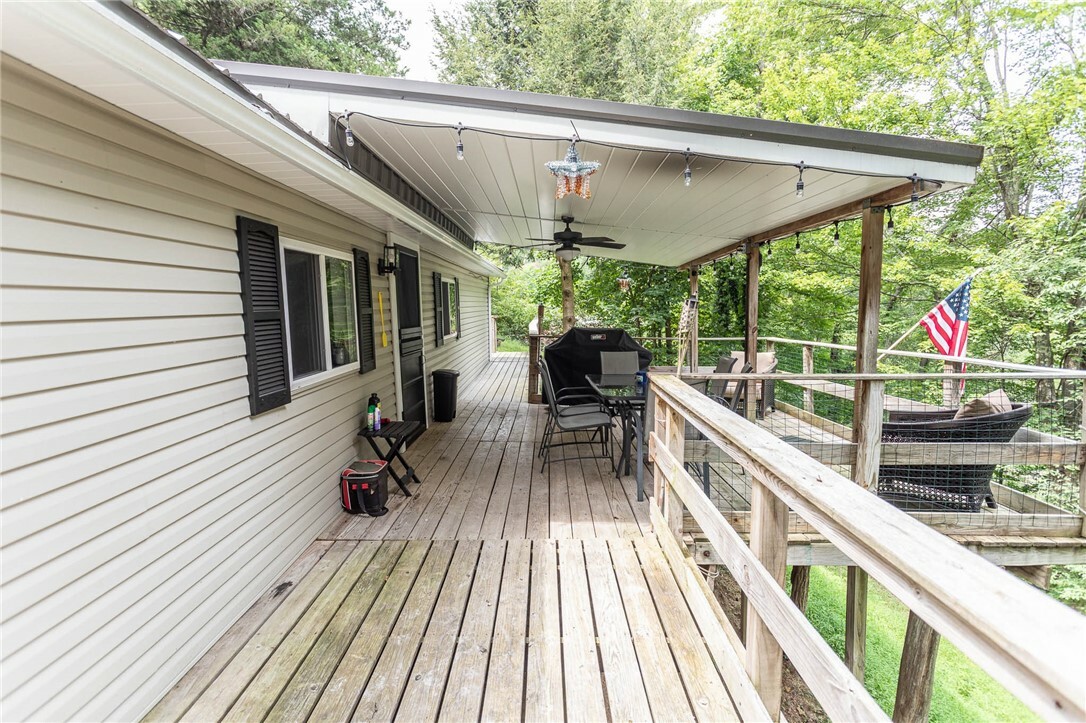 Property Photo: 390 Tub Run Rd PA 15424