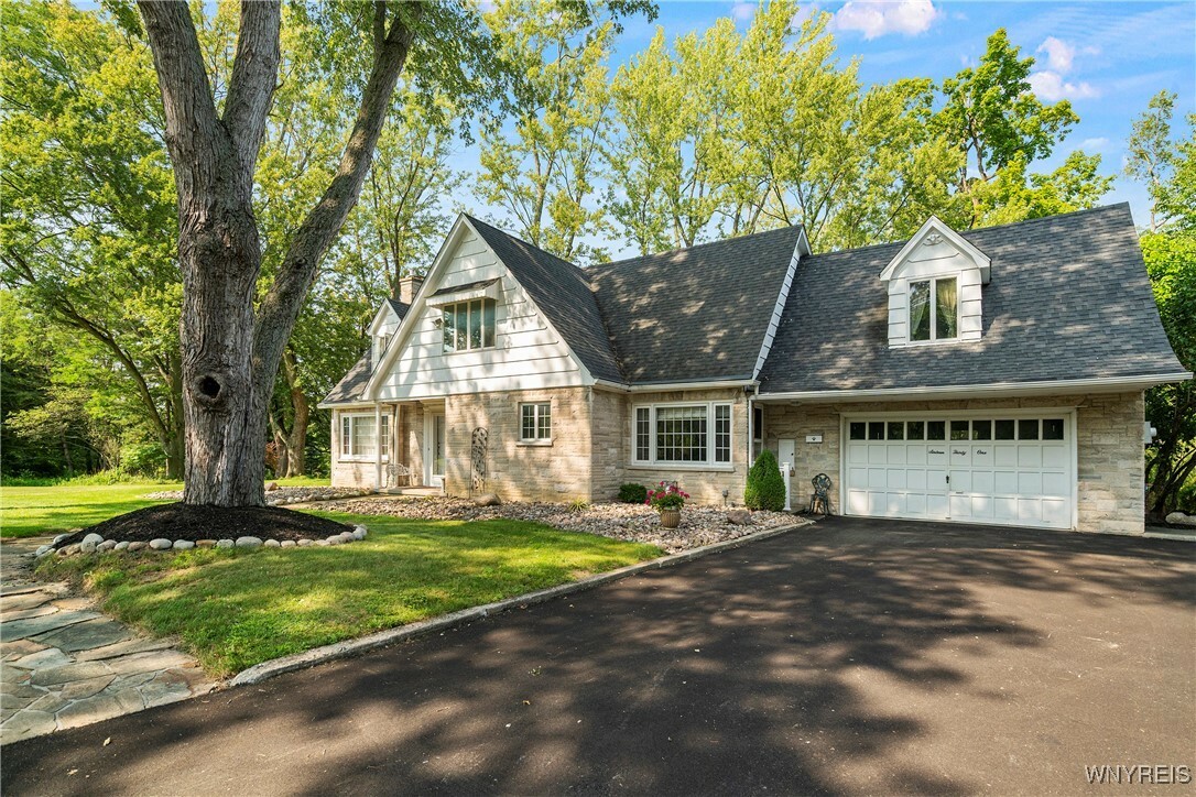 Property Photo:  1631 Lindan Drive  NY 14004 