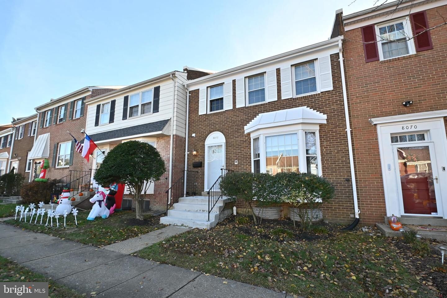 Property Photo:  8072 Powderbrook Lane  VA 22153 