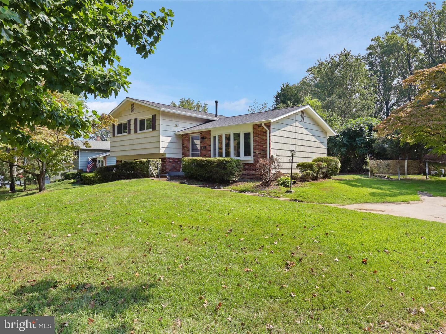 Property Photo:  7566 Kingman Drive  VA 22003 