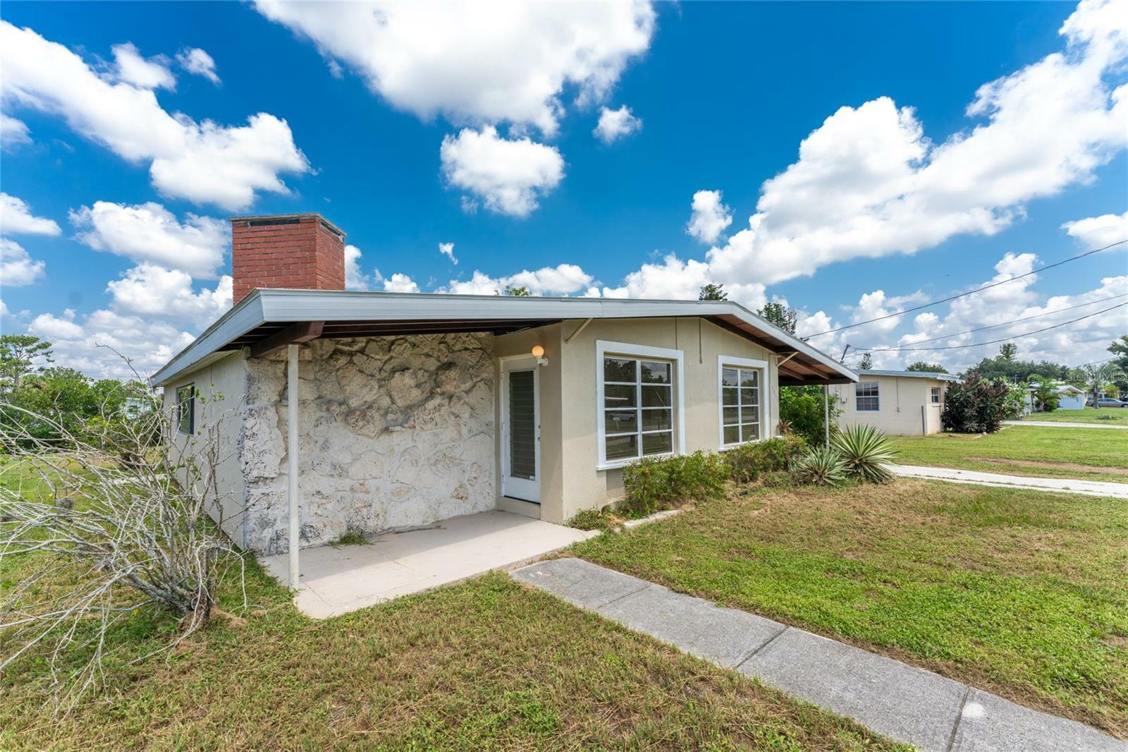 Property Photo:  4059 Conway Boulevard  FL 33952 