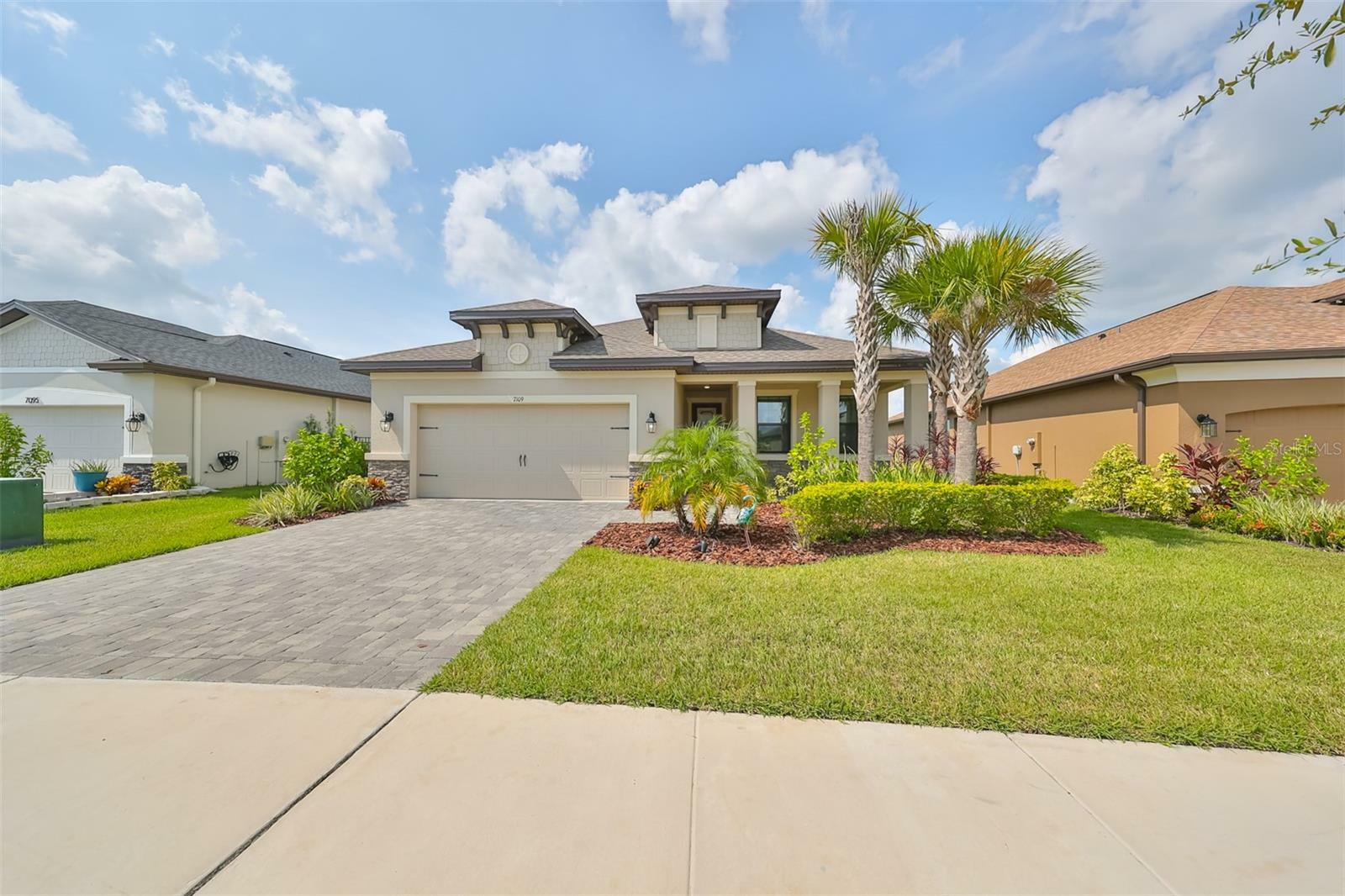 Property Photo:  7109 Heron Walk Lane  FL 33545 