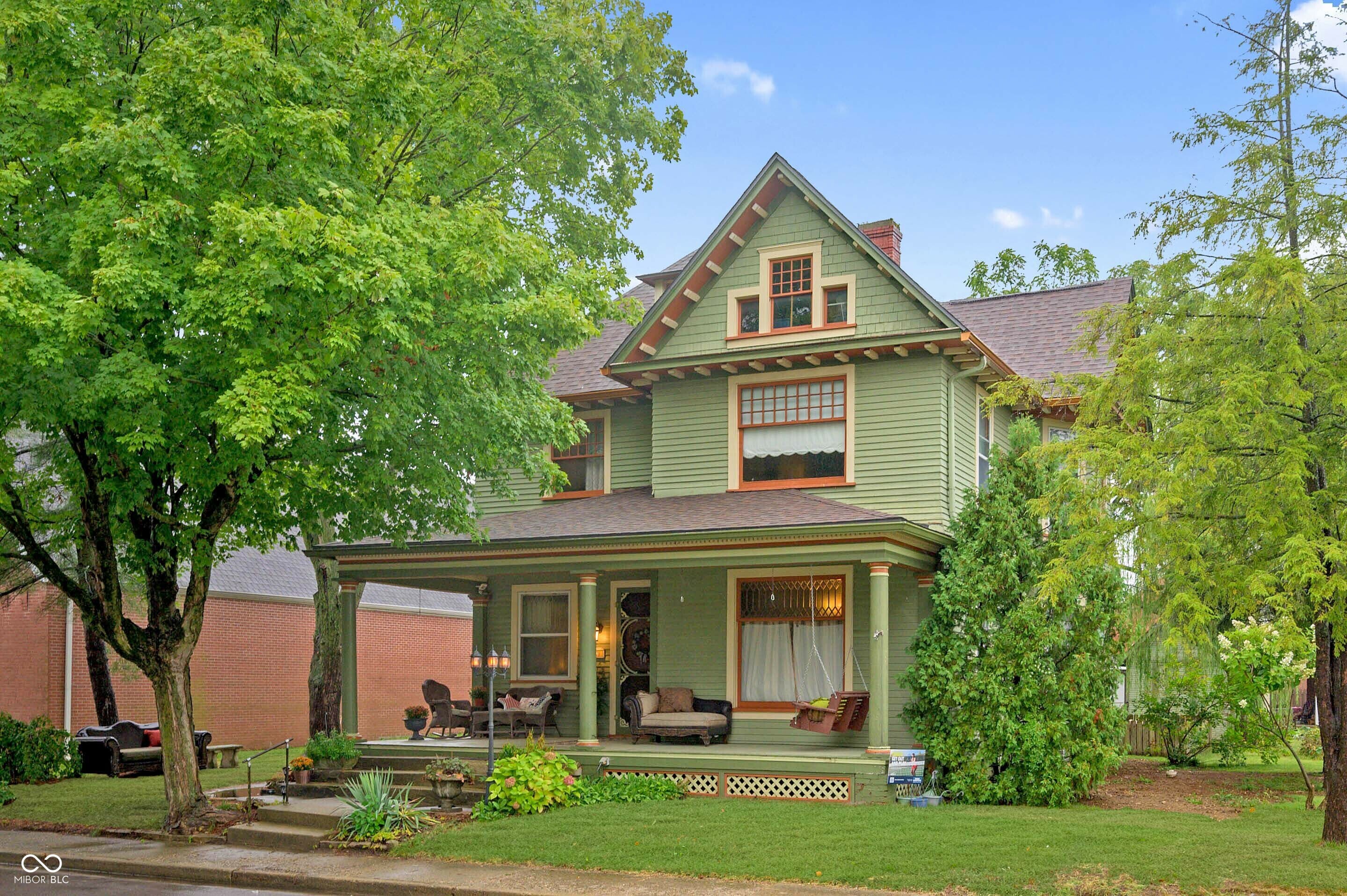 Property Photo:  302 S Walnut Street  IN 46124 