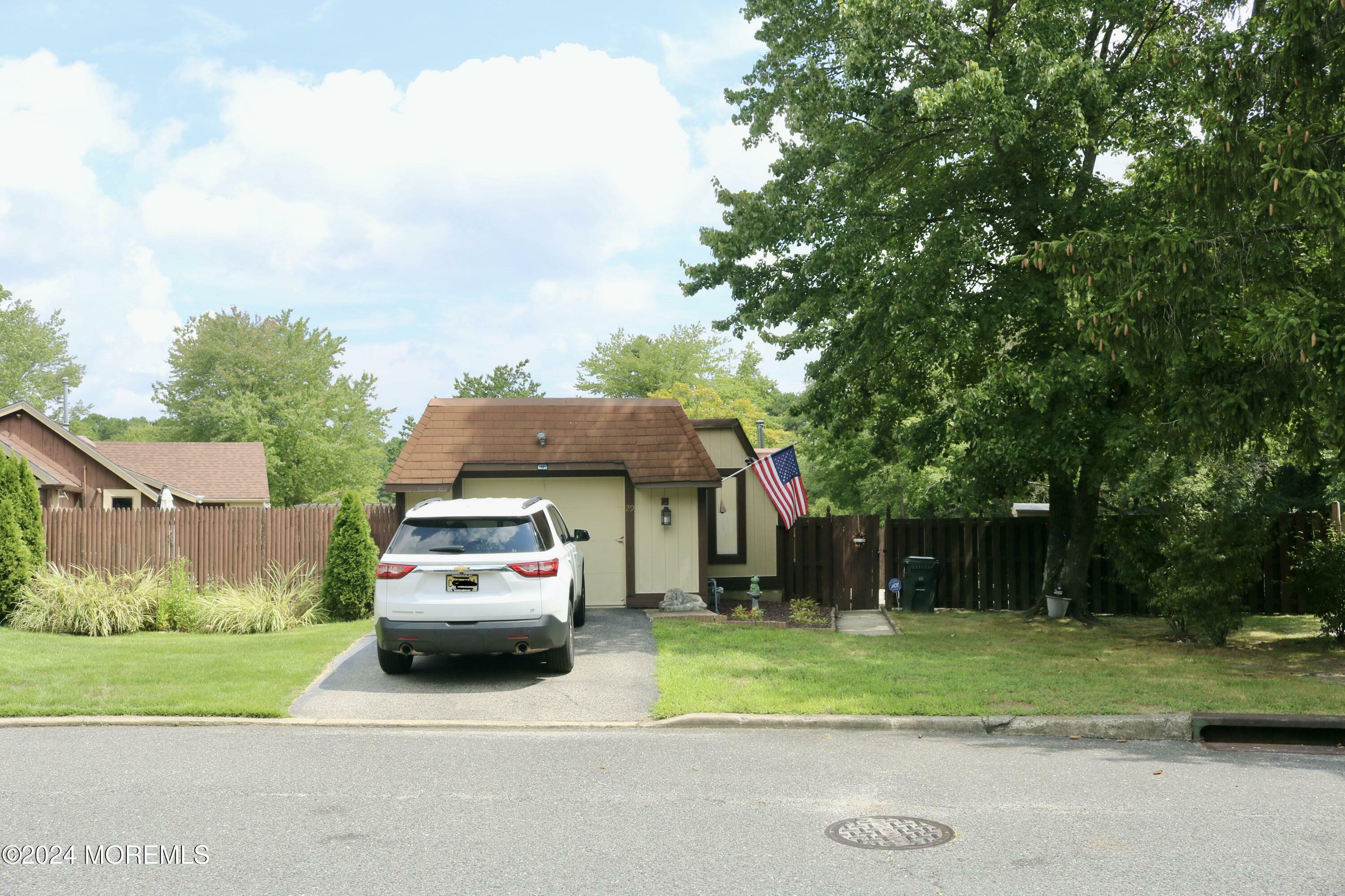 Property Photo:  29 Blue Jay Court 1000  NJ 07731 