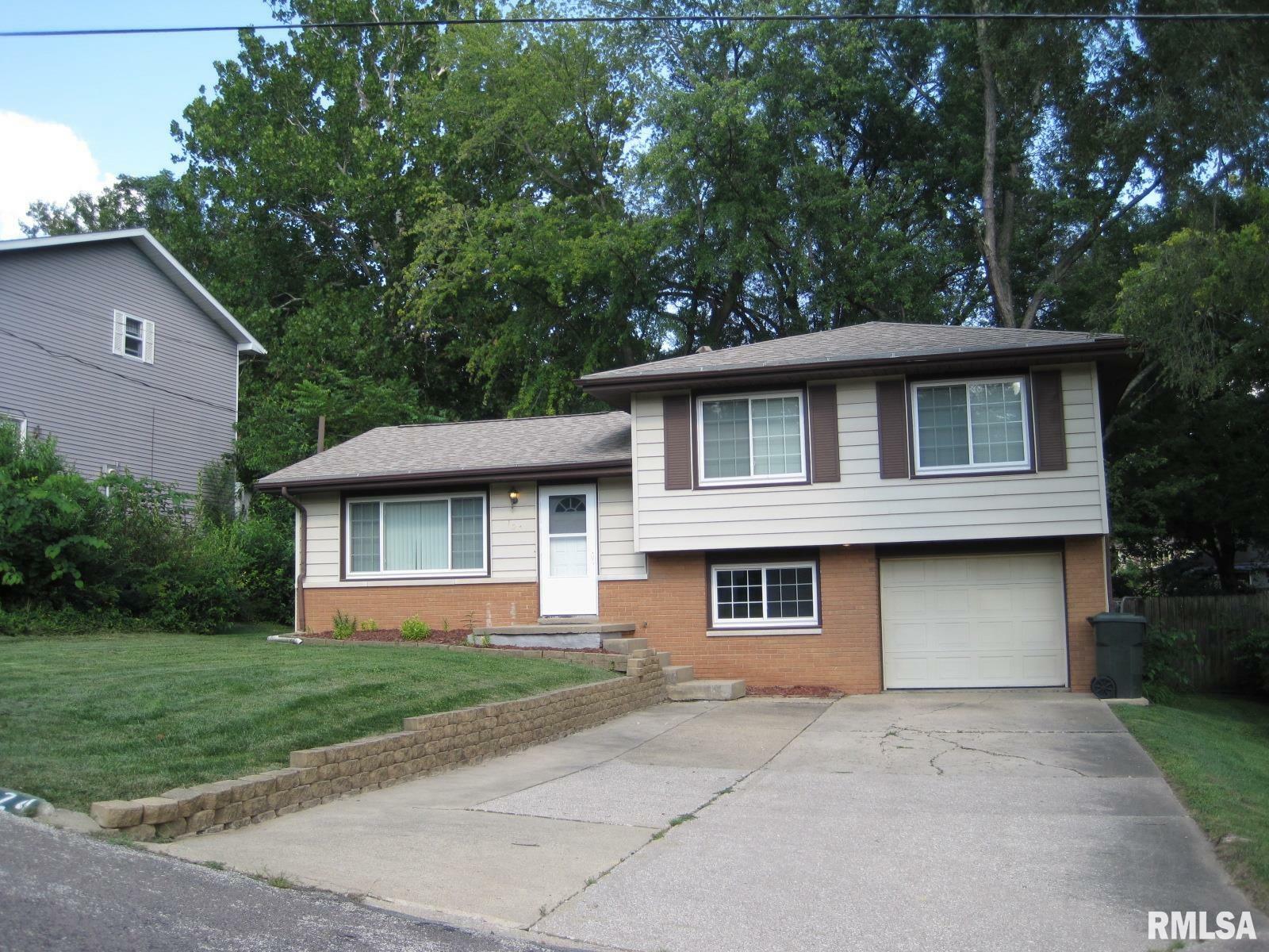 Property Photo:  124 Greenlawn Court  IL 61611 