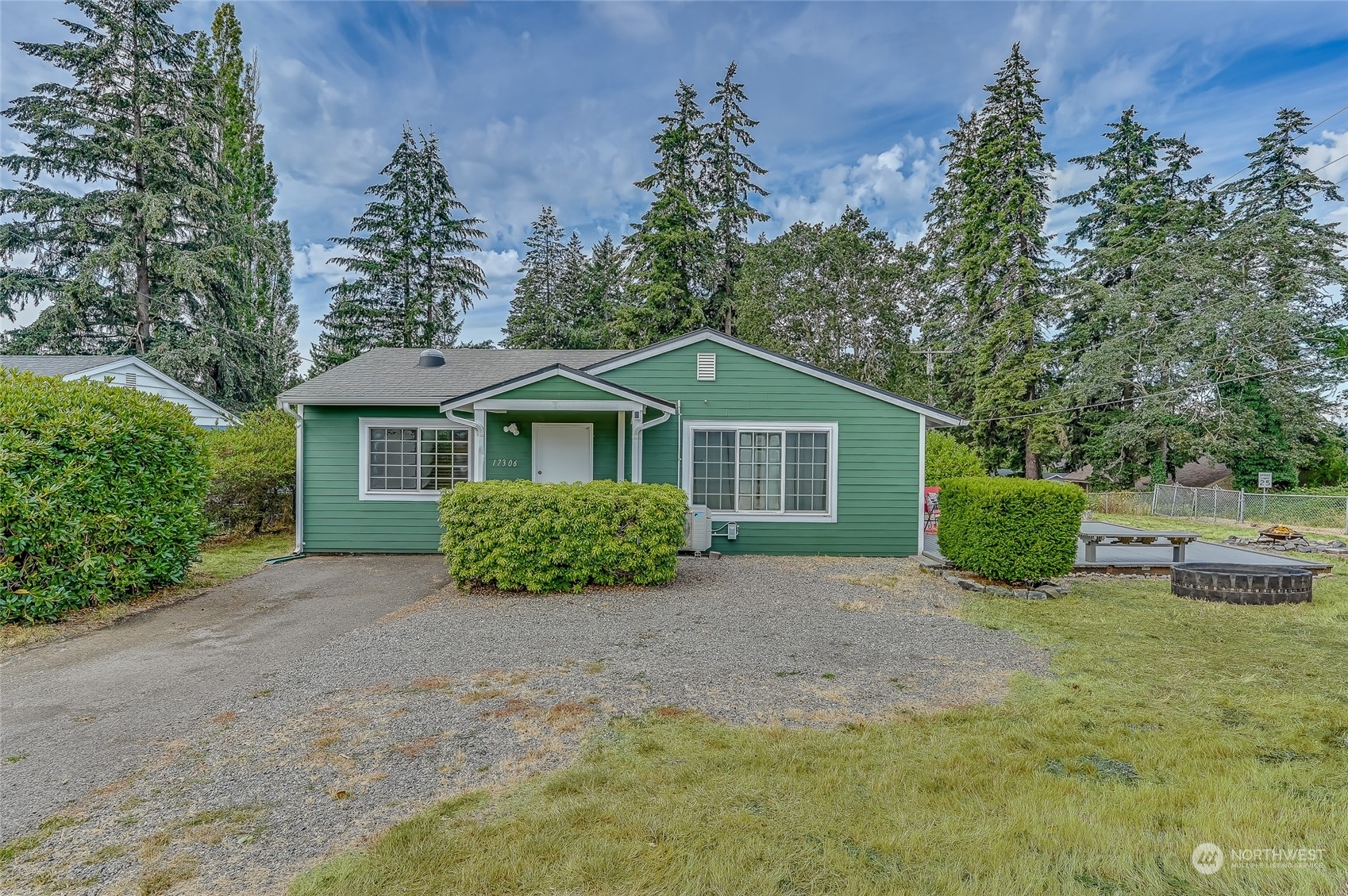 Property Photo:  17306 Park Avenue S  WA 98387 