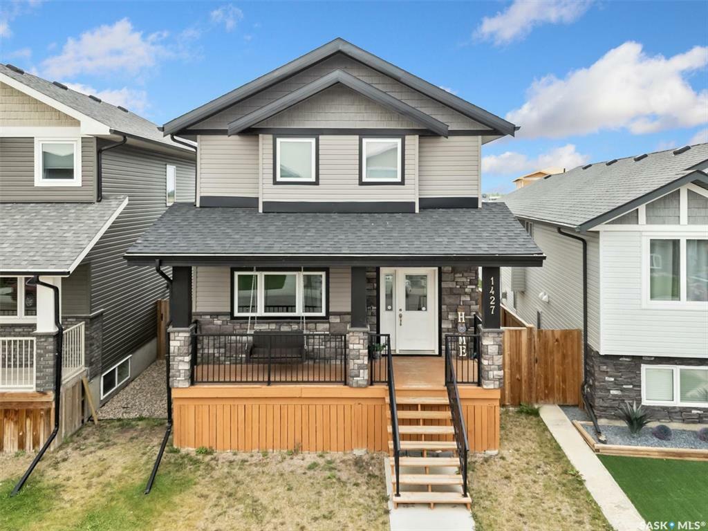 Property Photo:  1427 Cassat Drive  SK S0K 2T1 