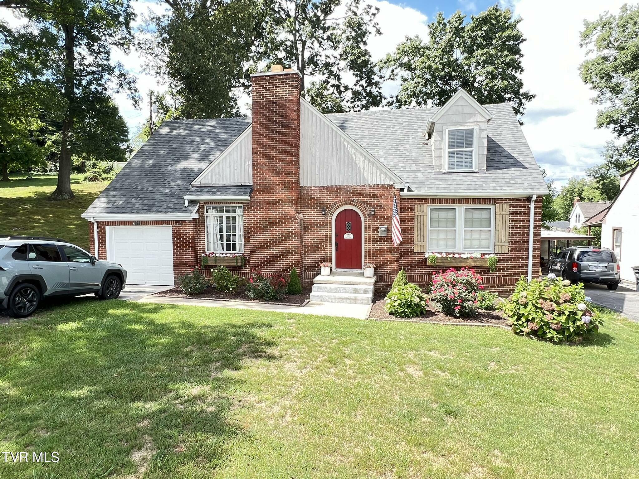 Property Photo:  2116 Fort Henry Drive  TN 37664 