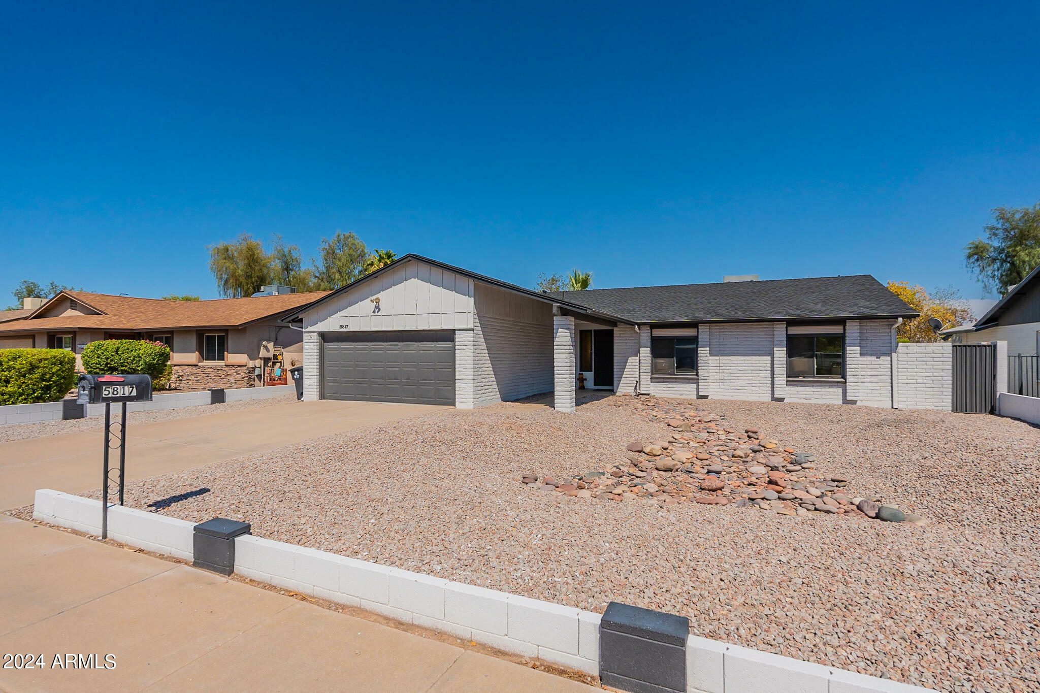 Property Photo:  5817 S Siesta Lane  AZ 85283 