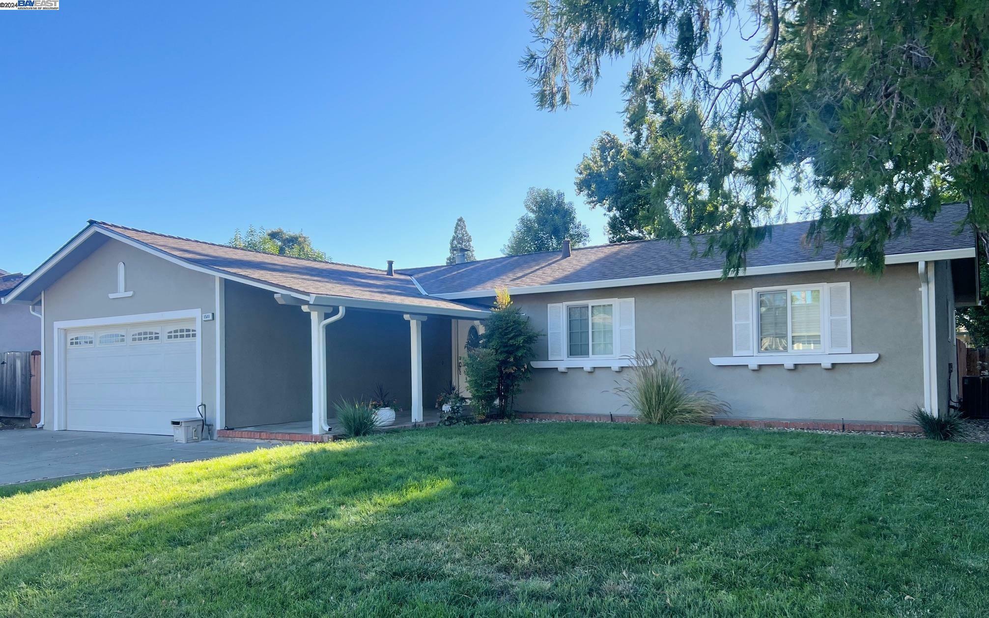 Property Photo:  1511 Loganberry Way  CA 94566 