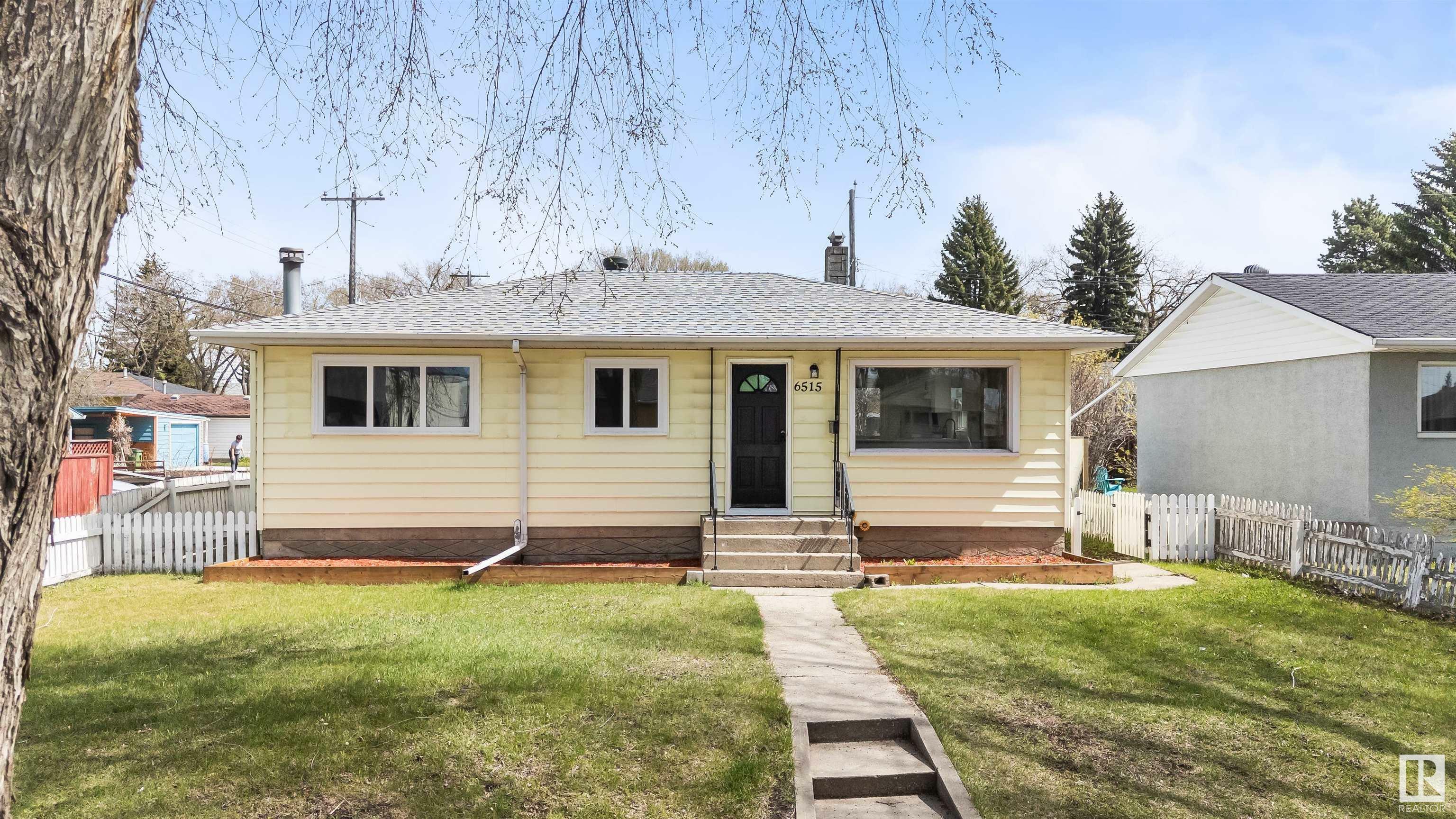 Photo de la propriété:  6515 98A Street NW  AB T6E 3N1 