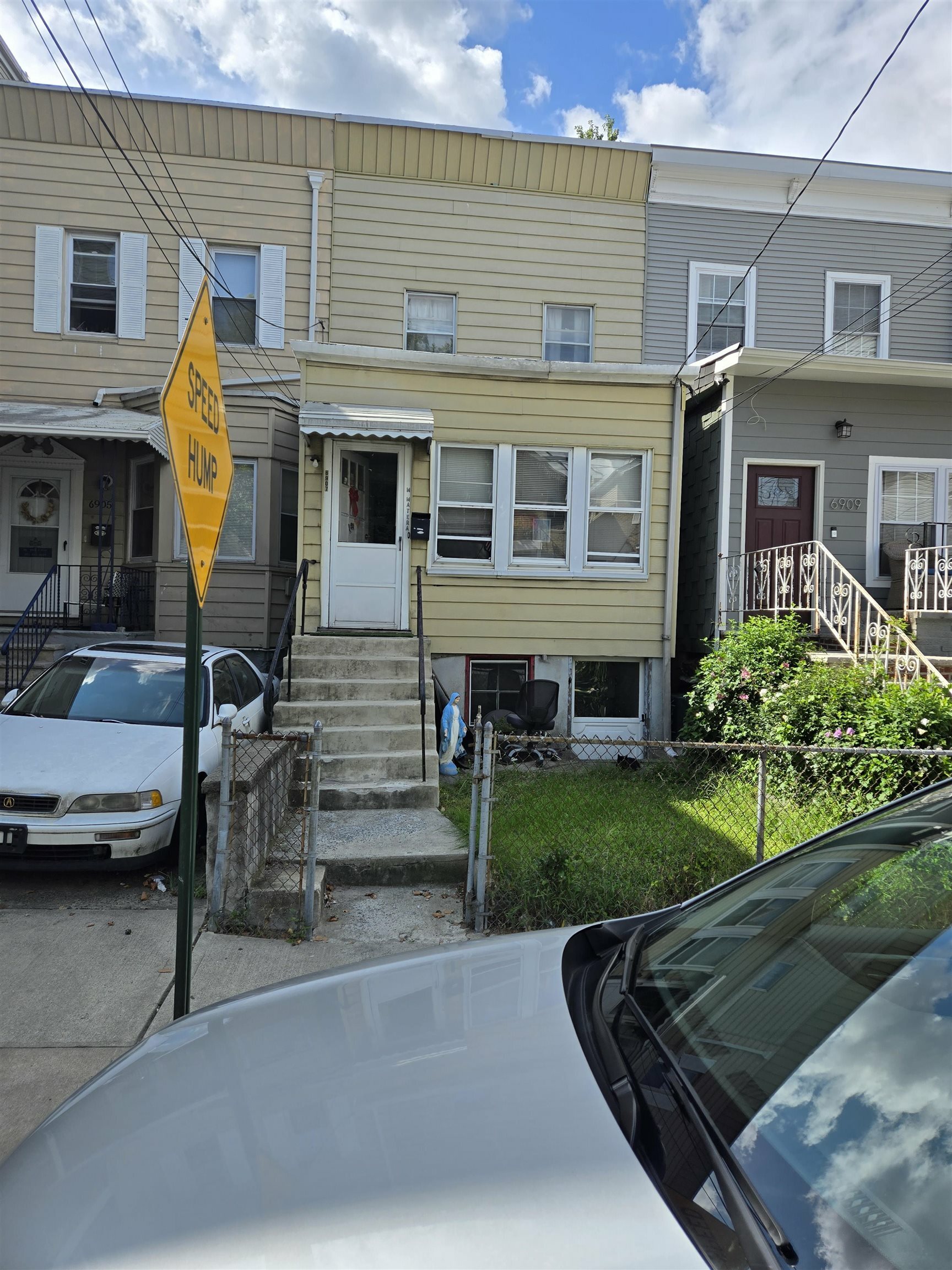 6907 Polk St  Guttenberg NJ 07093 photo