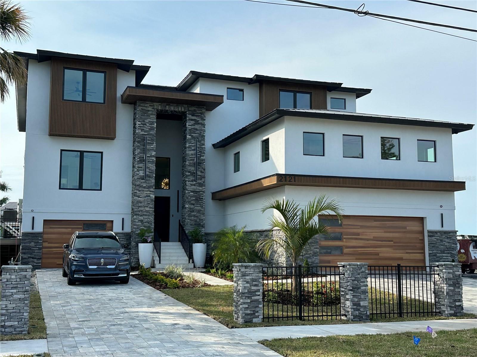 2121 Bayou Grande Boulevard NE  St Petersburg FL 33703 photo