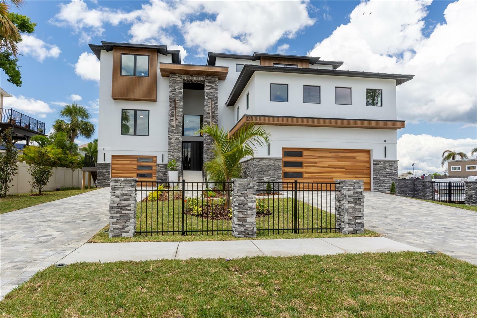 Property Photo: 2121 Bayou Grande Boulevard NE FL 33703