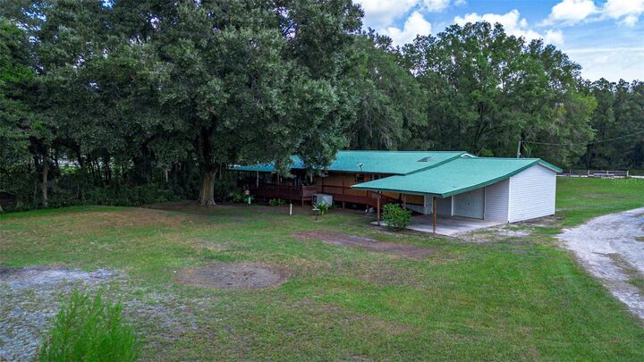 Property Photo:  33906 Mandrake Road  FL 33543 