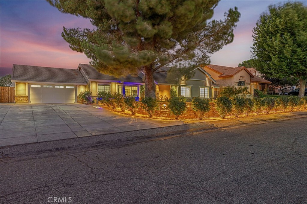 Property Photo: 36232 43rd Street E CA 93552