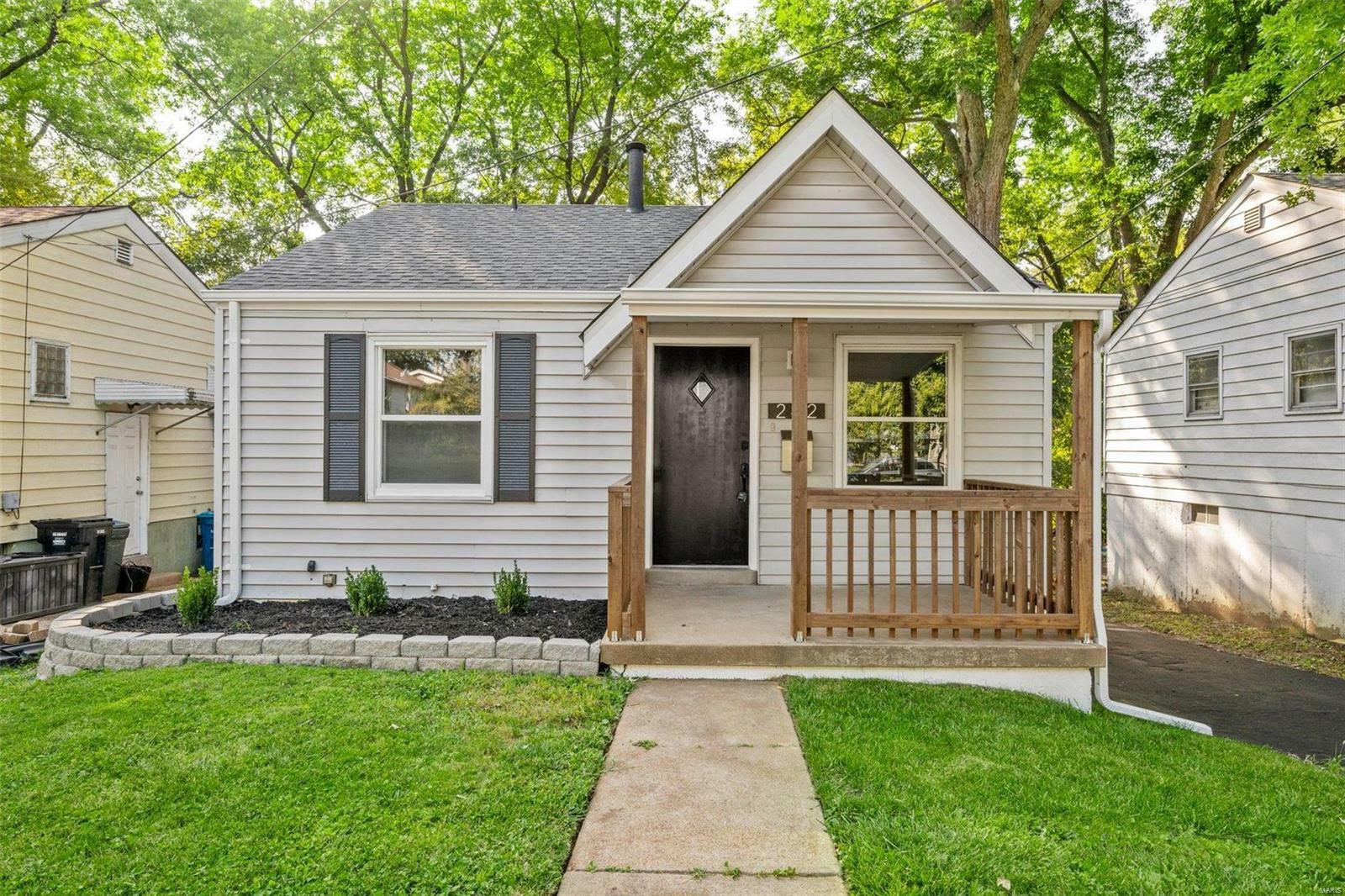 Property Photo:  242 Runyon Avenue  MO 63125 