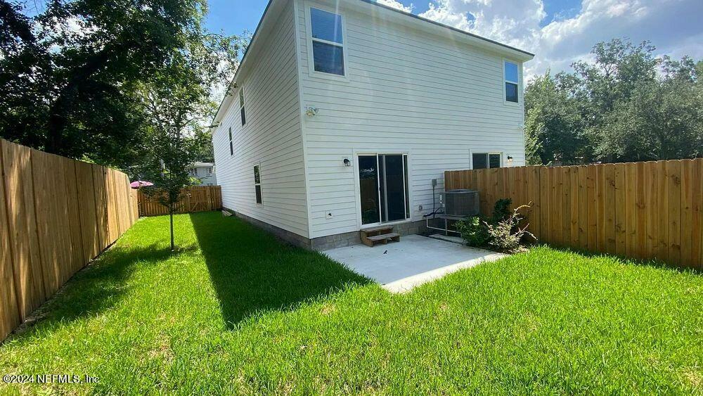 Property Photo:  1424 Belmonte Avenue  FL 32207 