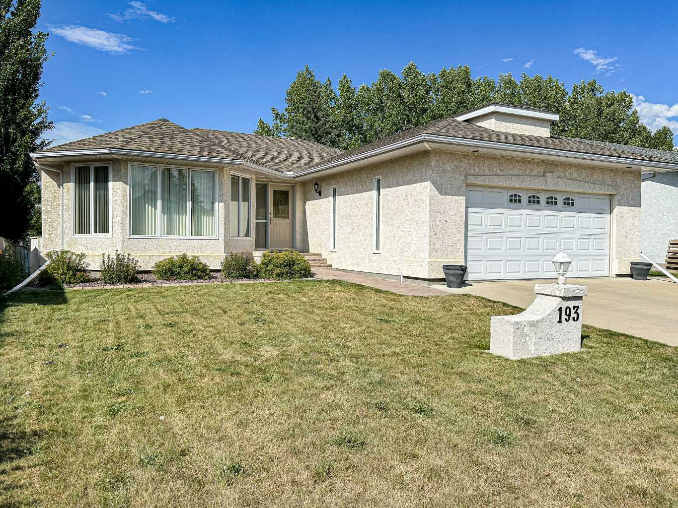 Property Photo:  193 Balsam Crescent  AB T4H 1M4 