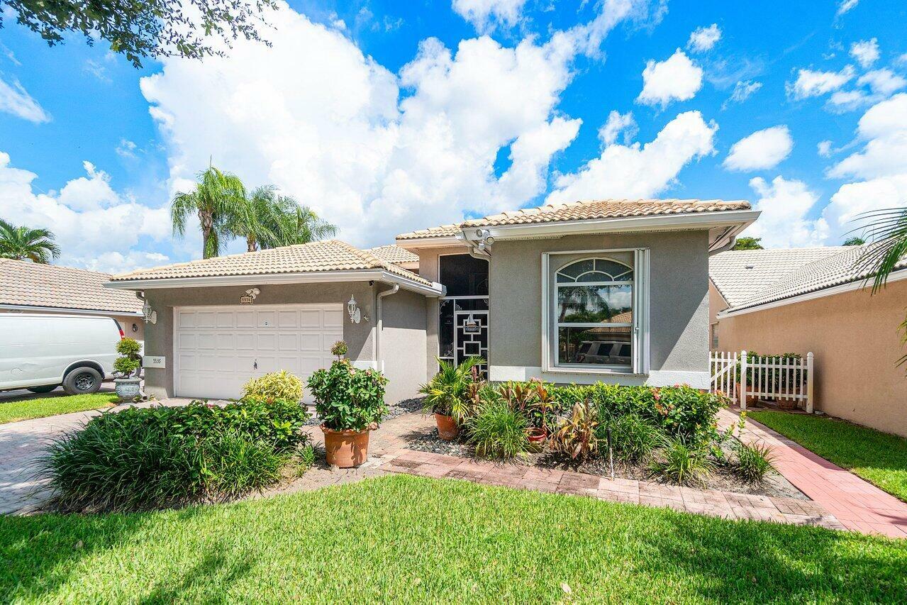 Property Photo:  5536 Grande Palm Circle  FL 33484 