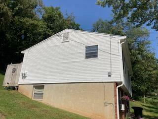 Property Photo:  2054 Riverdale Rd SE  VA 24014 