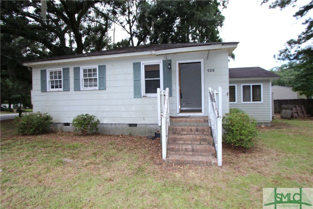 Property Photo: 128 Holly Hill Road GA 31324