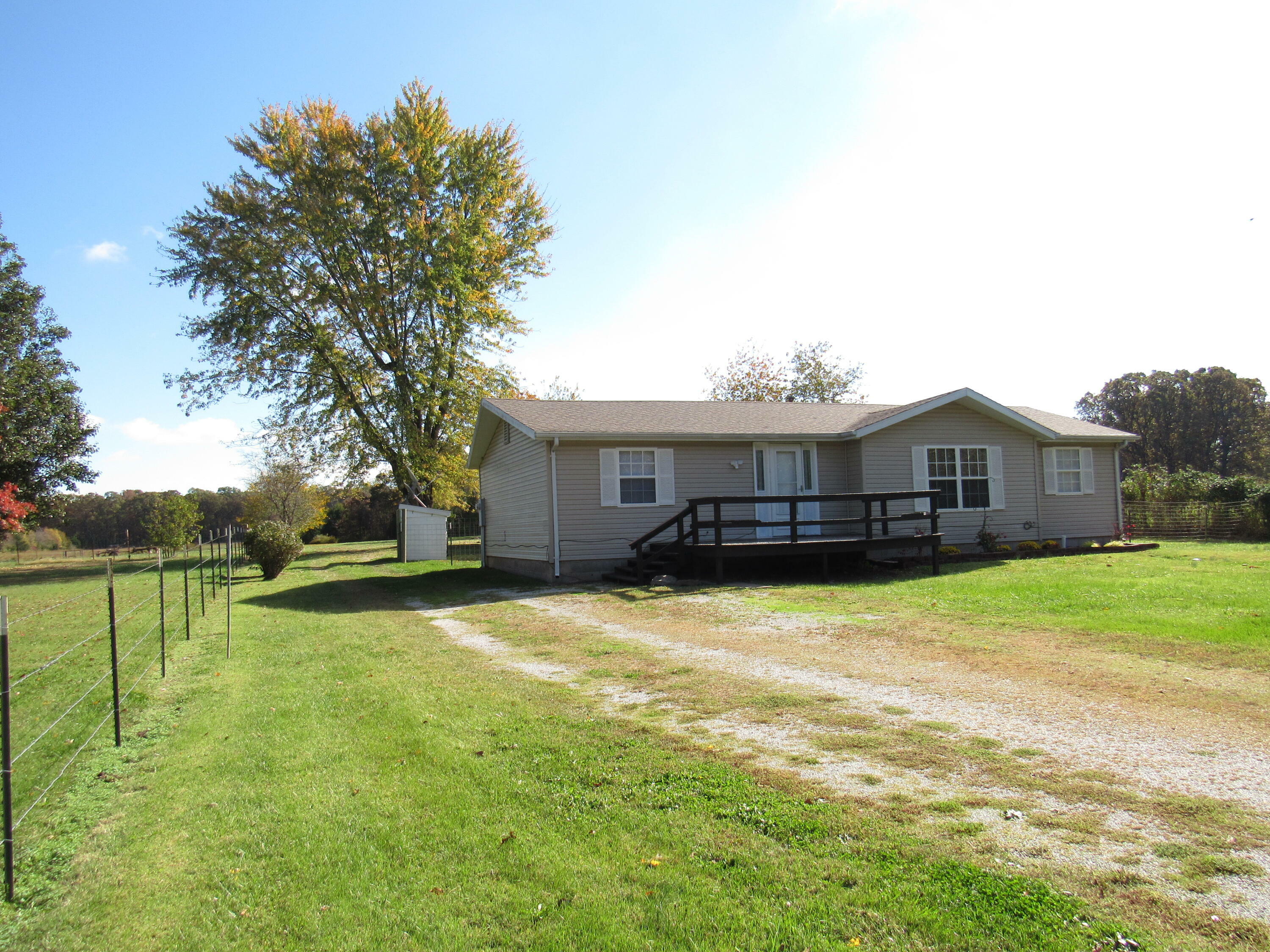 Property Photo:  2308 State Highway Pp  MO 65738 