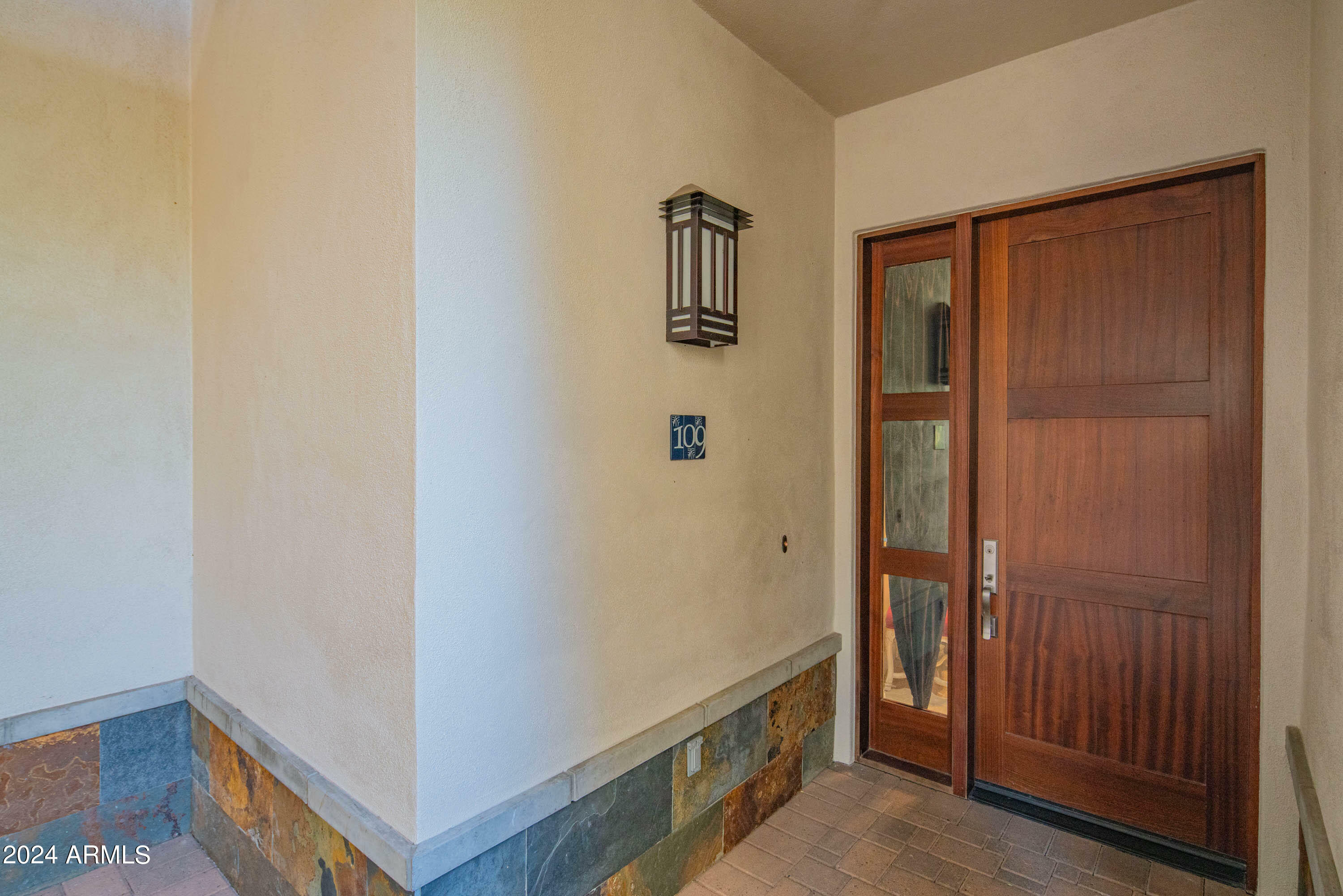 Property Photo:  8 E Biltmore Estate 109  AZ 85016 