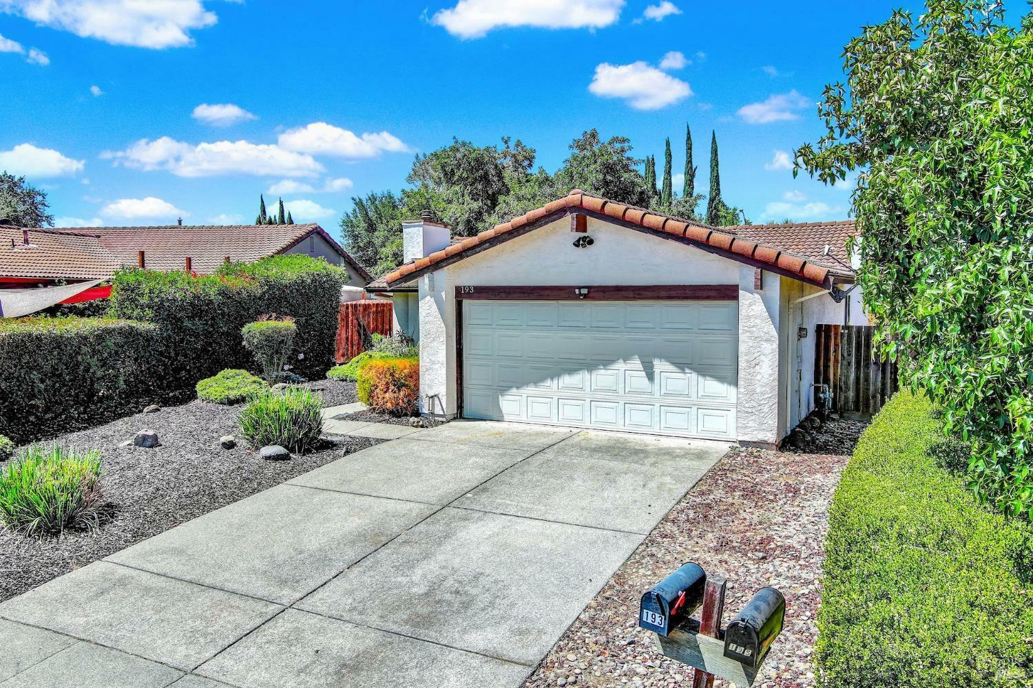 Property Photo:  193 Diamond Court  CA 94533 