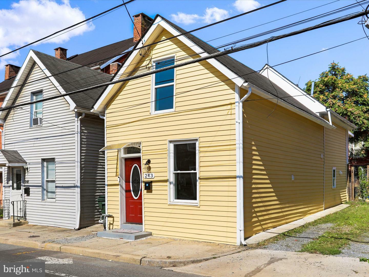 Property Photo:  243 N Locust Street  MD 21740 