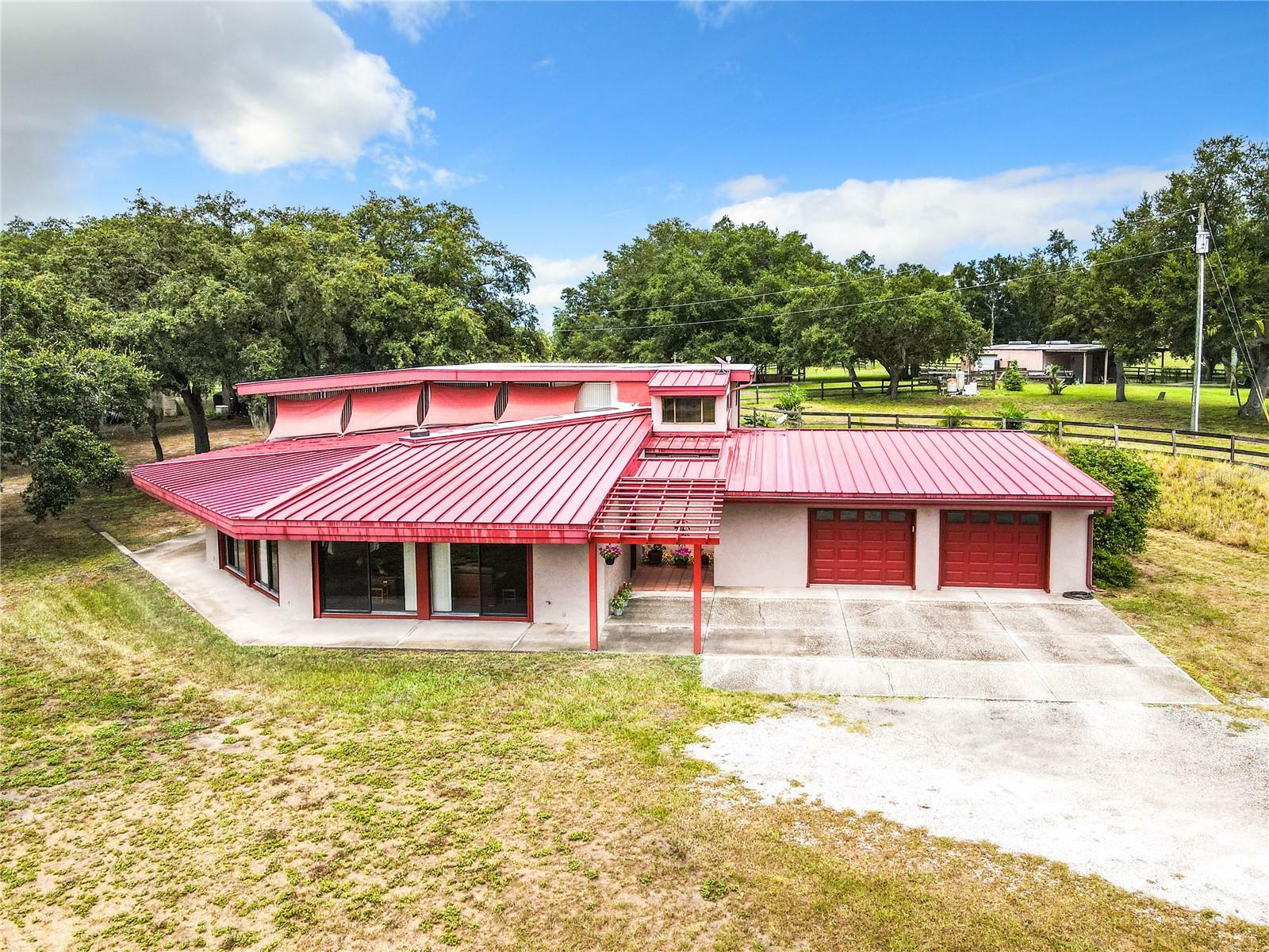 Property Photo: 2741 Edwards Road FL 33844
