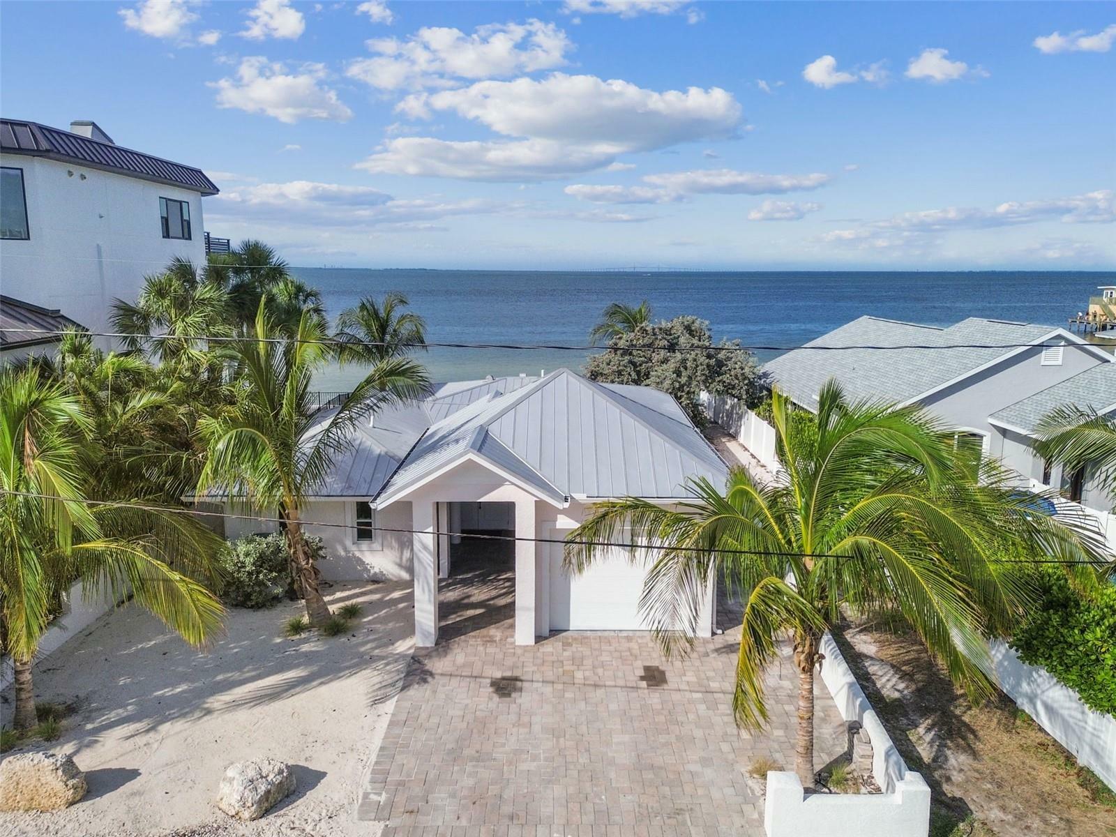 Property Photo:  865 N Shore Drive  FL 34216 