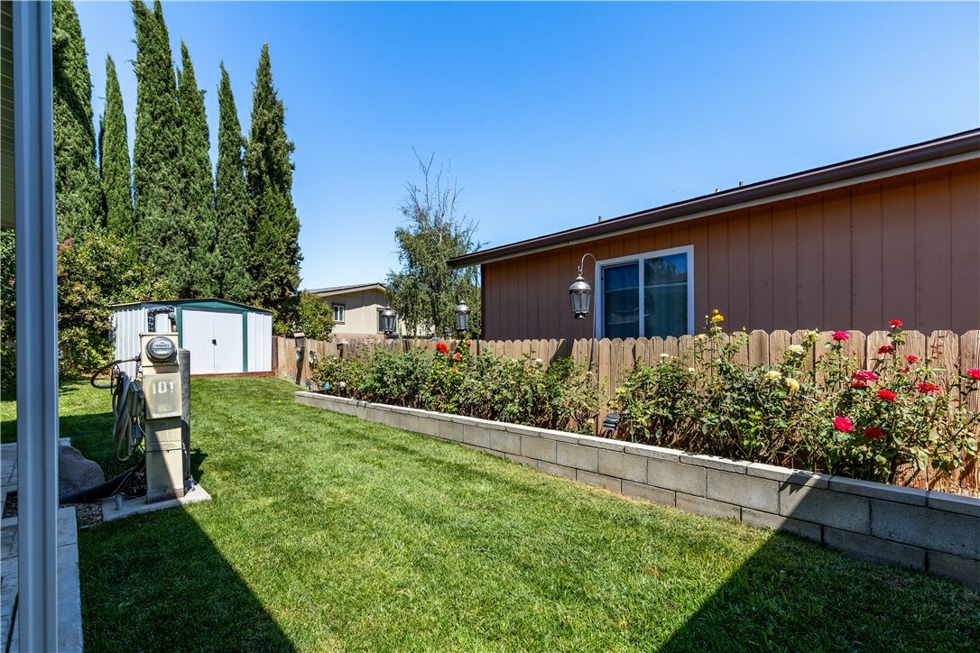 Property Photo:  1220 Bennett Way 101  CA 93465 