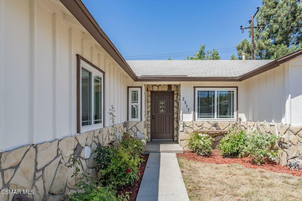 Property Photo:  2317 Elizondo Avenue  CA 93065 