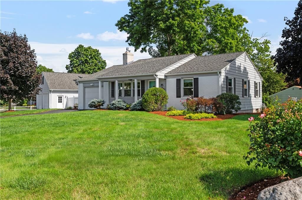 Property Photo:  25 Sleepy Hollow Drive  RI 02864 