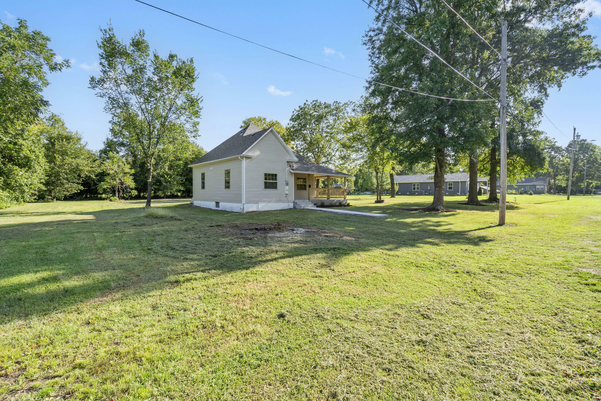 Property Photo:  311 E Cofield Street  MO 65605 