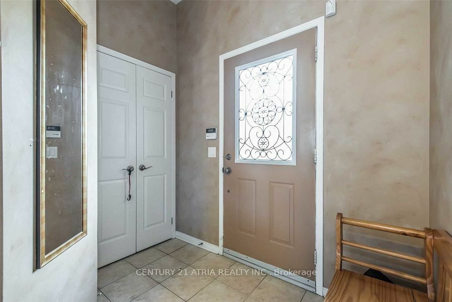 Property Photo:  36 Bilbrough St  ON L4G 7W3 