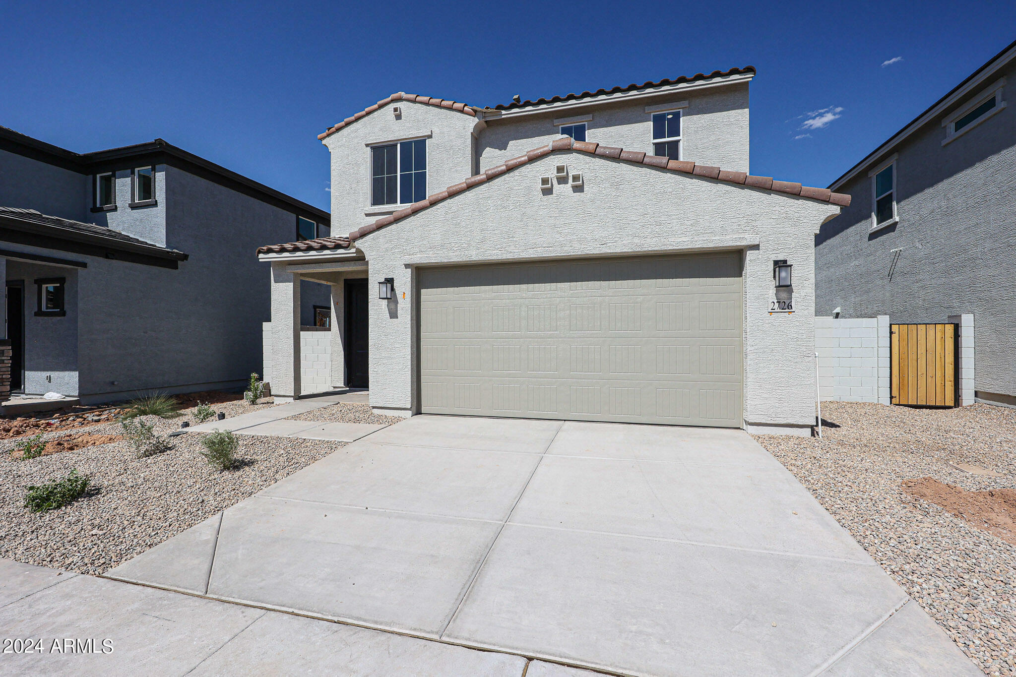 Property Photo:  2726 E Bluff Springs Avenue  AZ 85119 