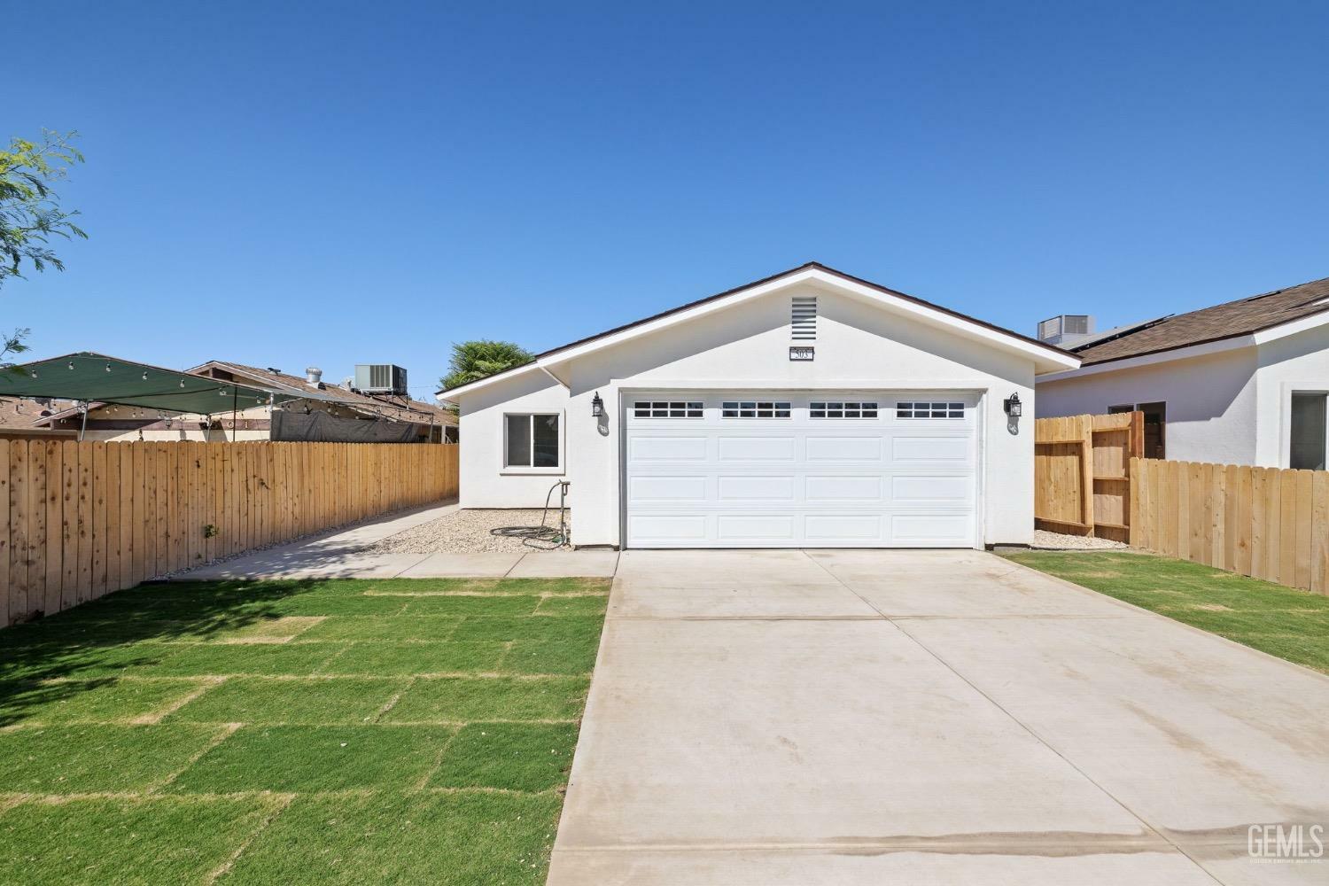 503 N Street  Bakersfield CA 93304 photo