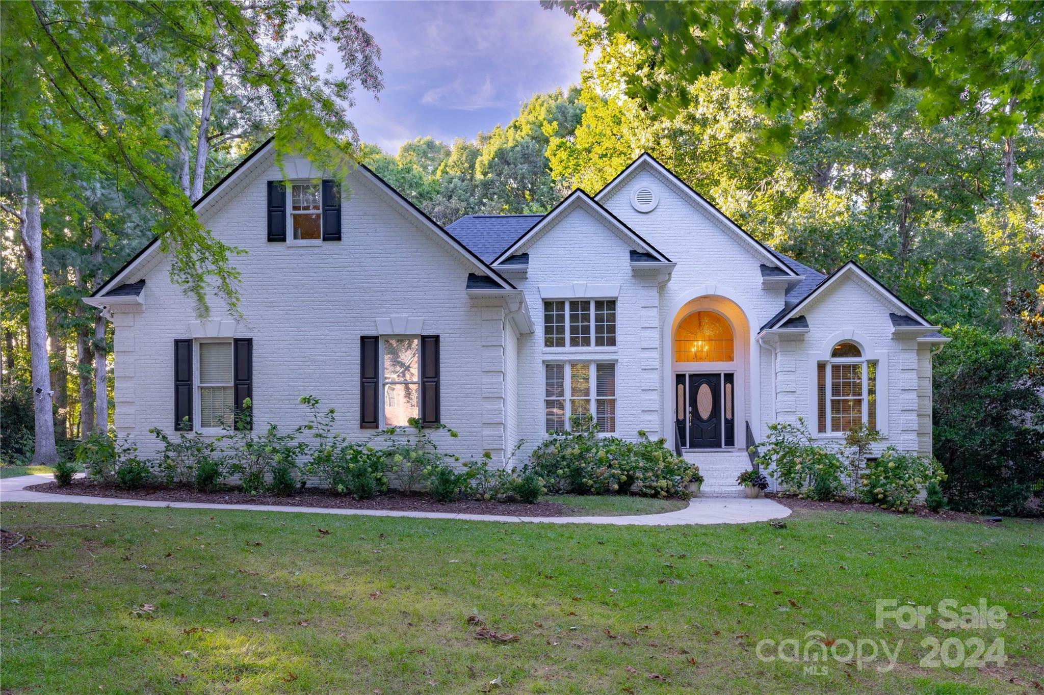 Property Photo:  6762 Fox Ridge Circle  NC 28036 