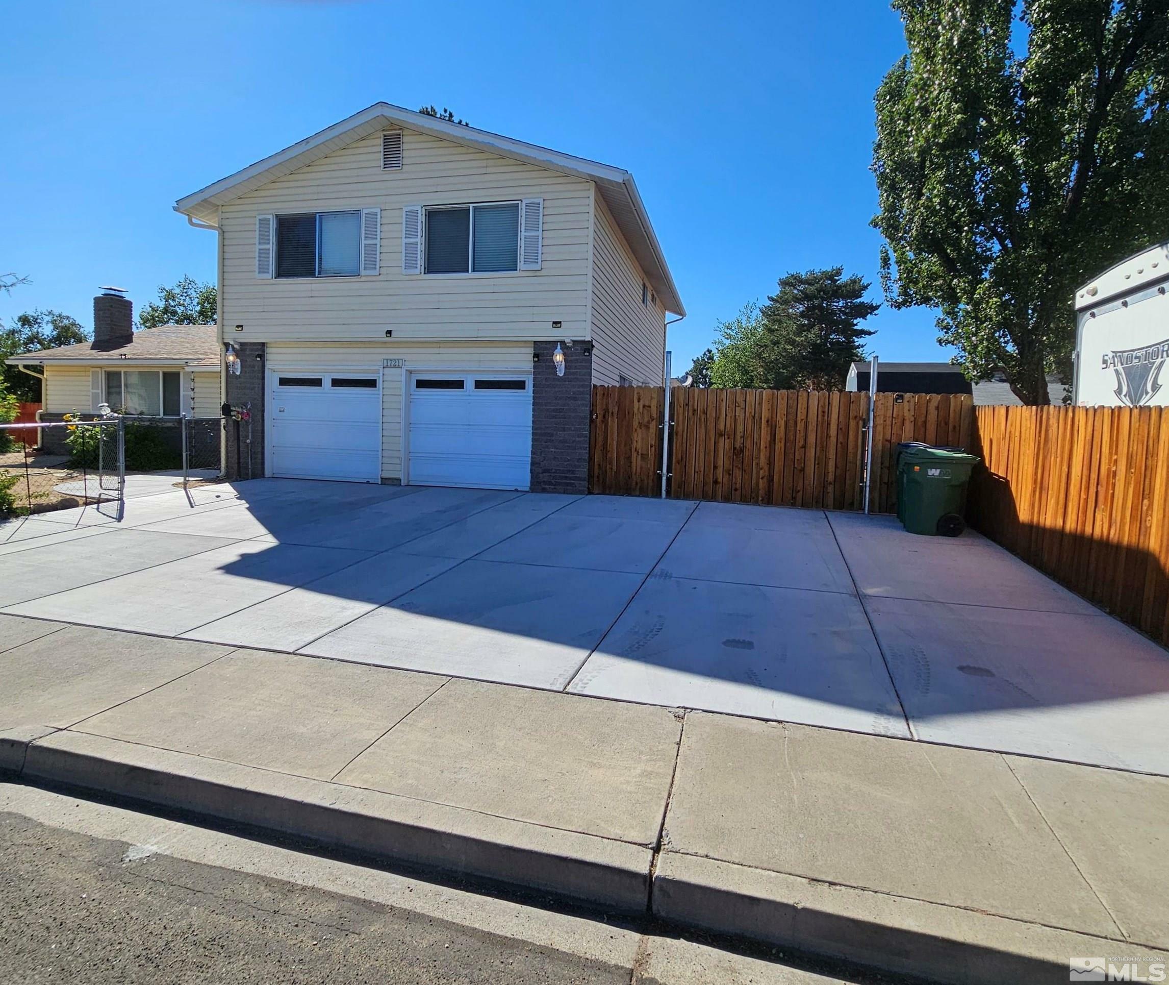 Property Photo:  1721 Bonita Vista Drive  NV 89434 